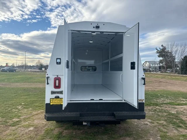 New 2026 Oxford White Ford XL image 7