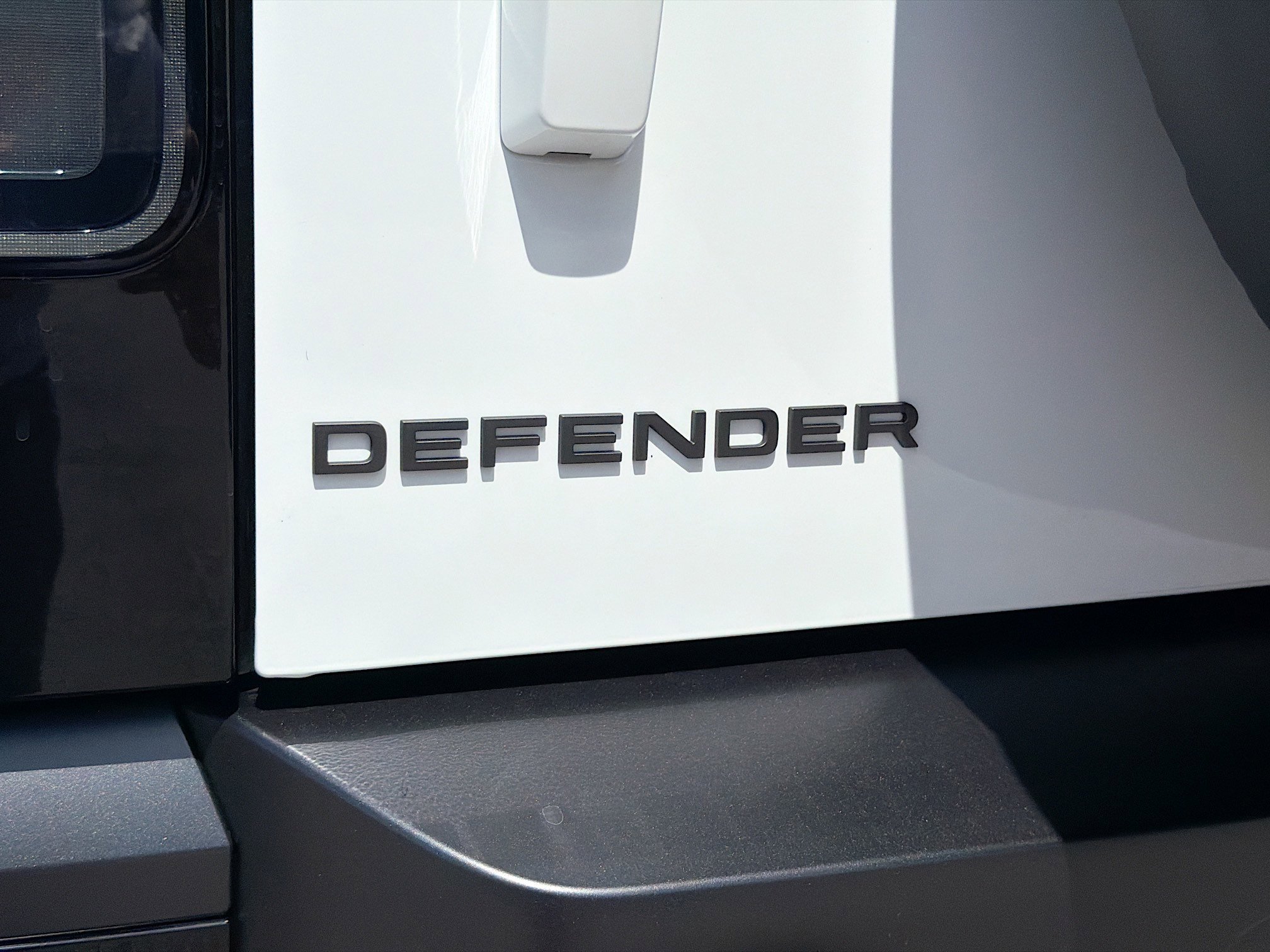 New 2026 Fuji White Land Rover X-Dynamic SE image 11