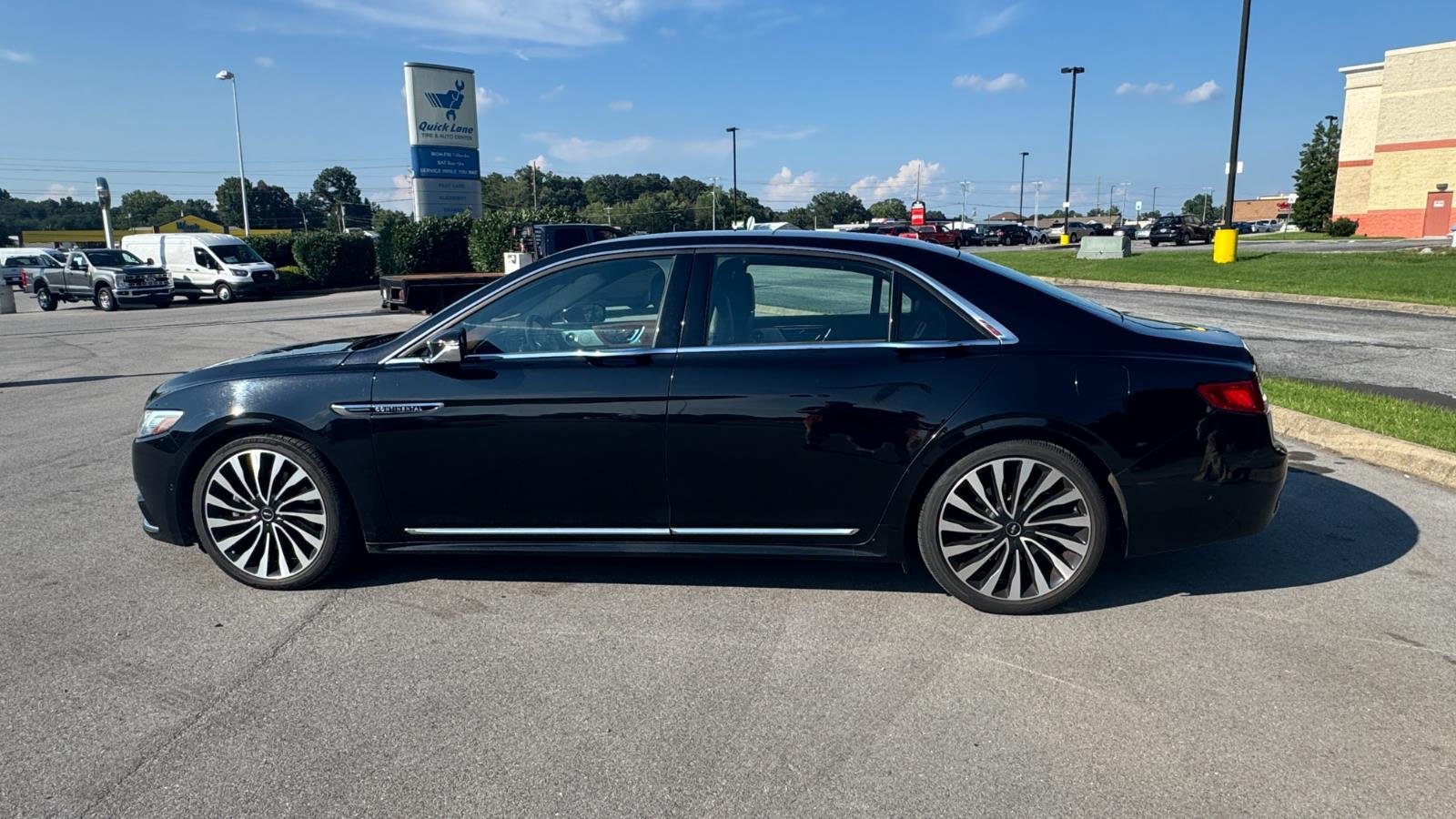 2017 Lincoln Continental Black Label