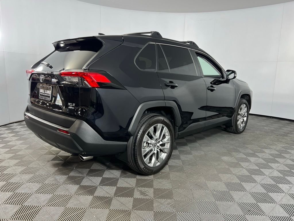 2024 Toyota RAV4 XLE Premium photo 4