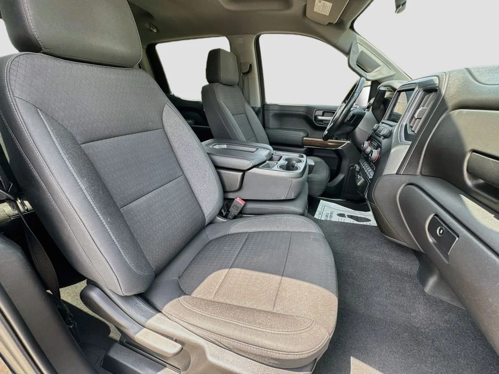 Used 2020 Black Chevrolet LT image 34