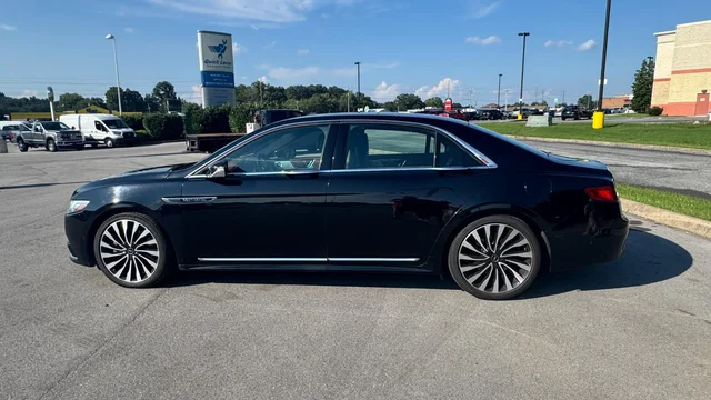 2017 Lincoln Continental Black Label