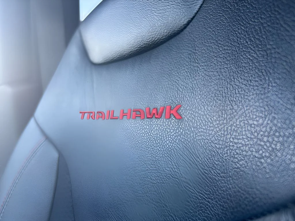 Used 2024 Silver Zynith Metallic Clearcoat Jeep Trailhawk image 17