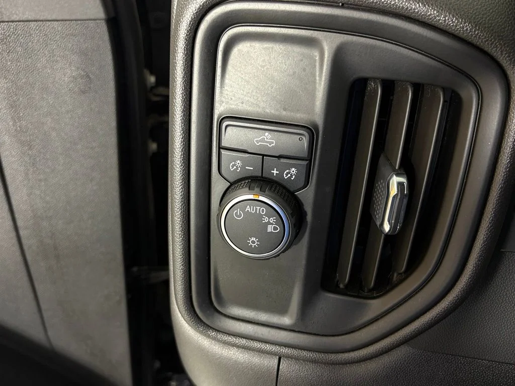 Used 2023 Gray Chevrolet Custom image 23