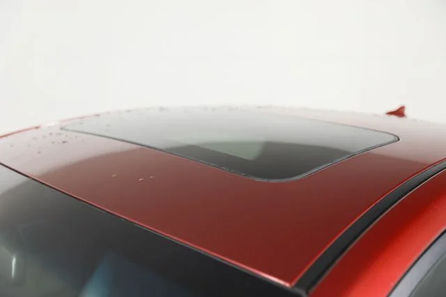 Used 2014 Red Hyundai Limited image 29