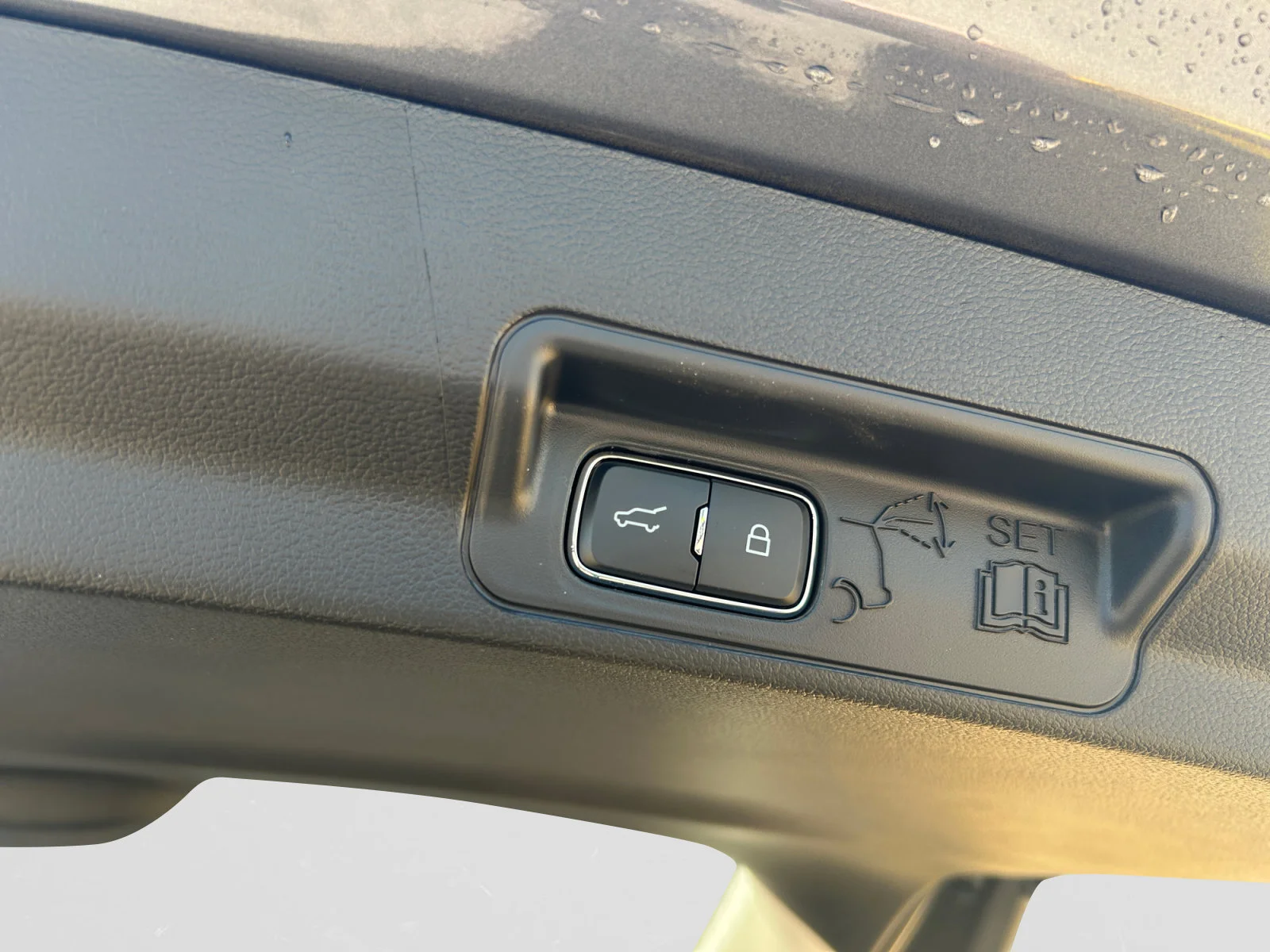 New 2026 Carbonized Grey Metallic Ford Active w/200A Pkg image 11