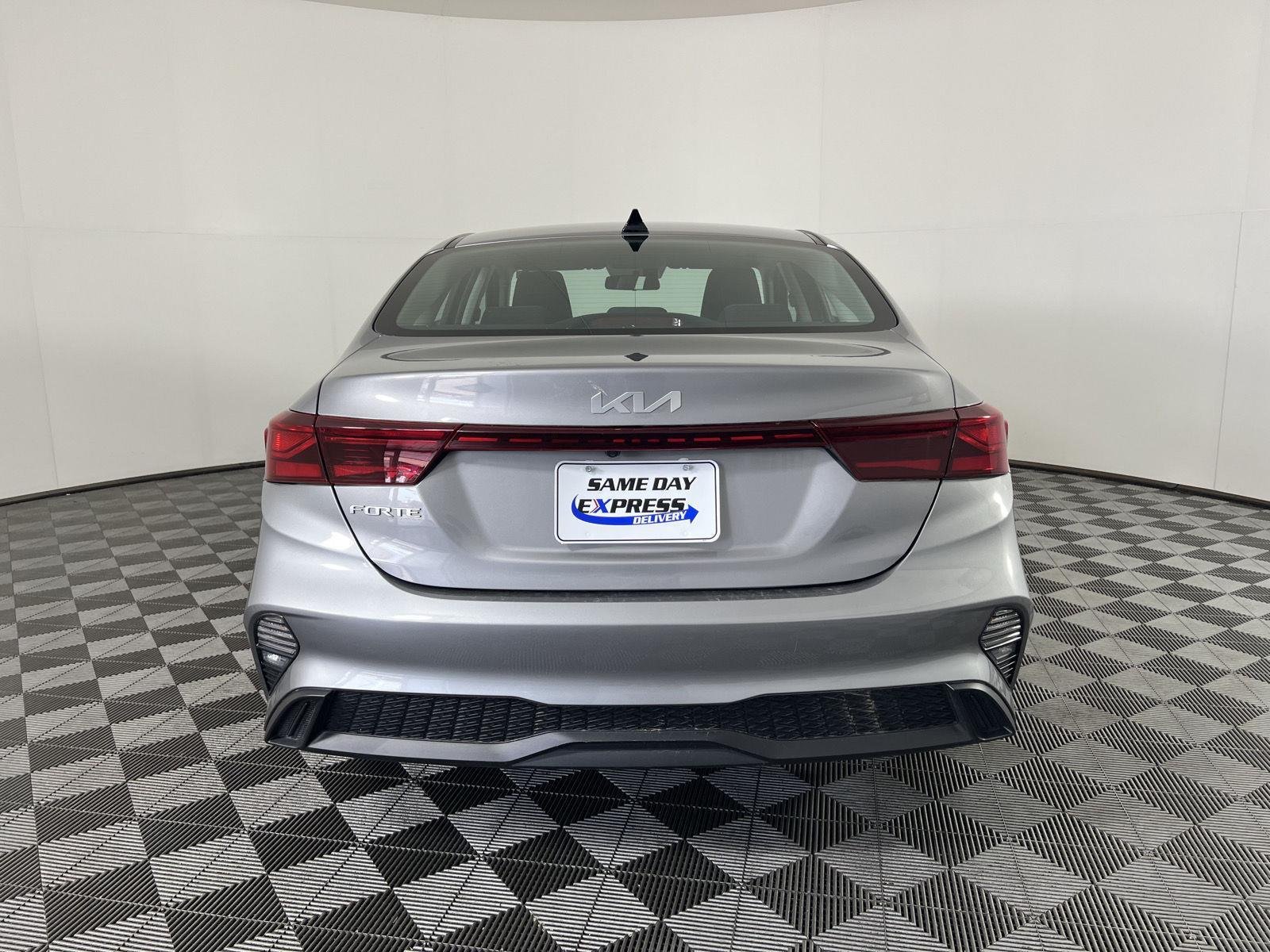 Used 2023 Steel Gray Kia LXS image 24
