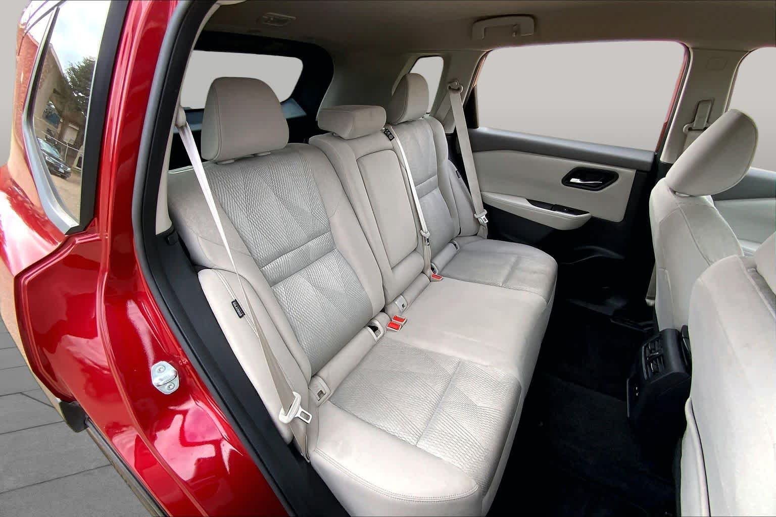 Used 2025 Scarlet Ember Tintcoat Nissan SV image 20