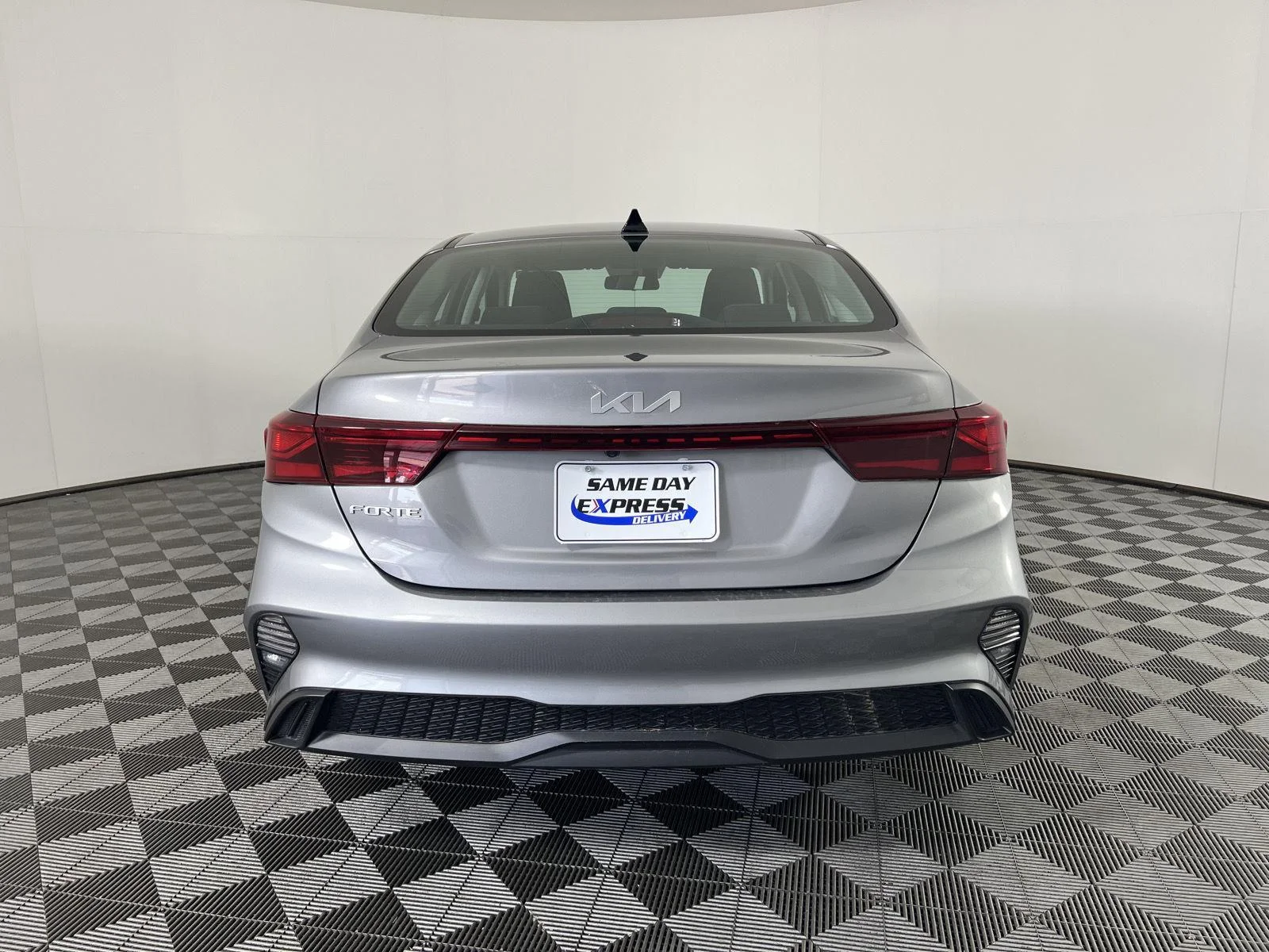 Used 2023 Steel Gray Kia LXS image 24