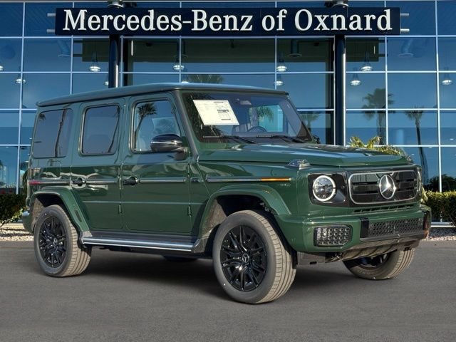 New 2026 MANUFAKTUR Deep Green Non-Metallic Mercedes-Benz G 580 image 1