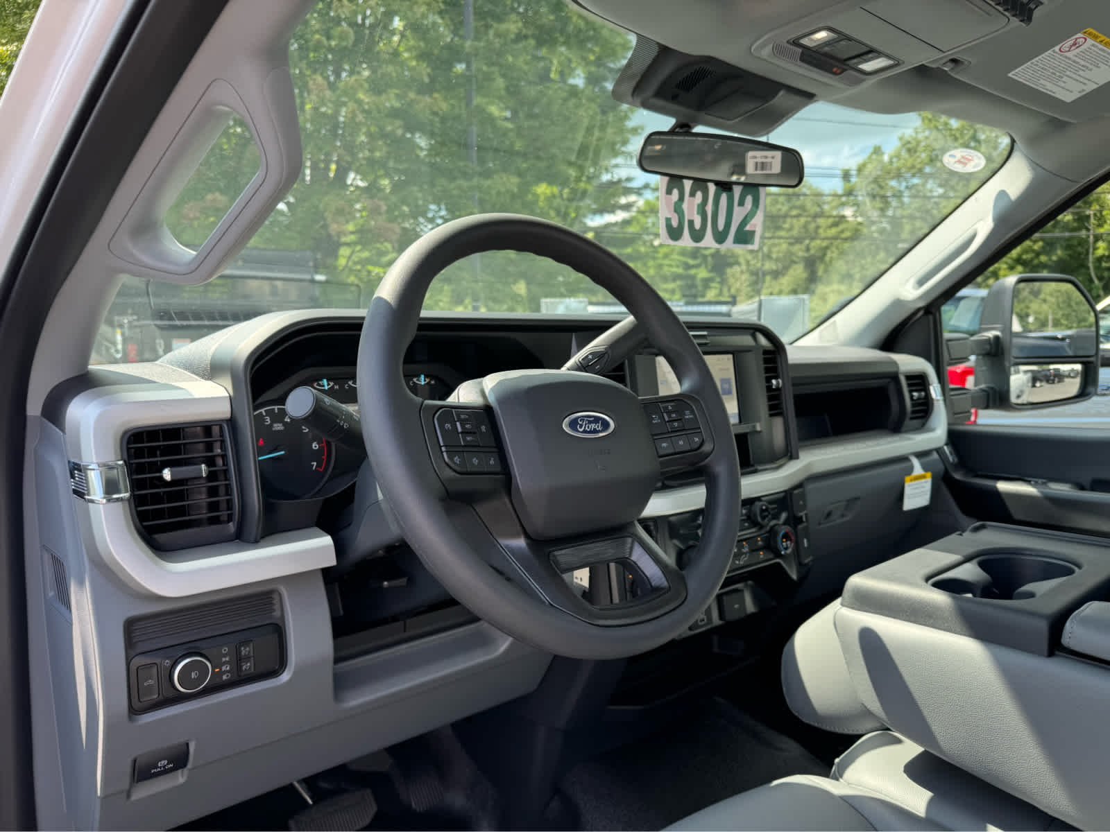 New 2026 Oxford White Ford XL image 14