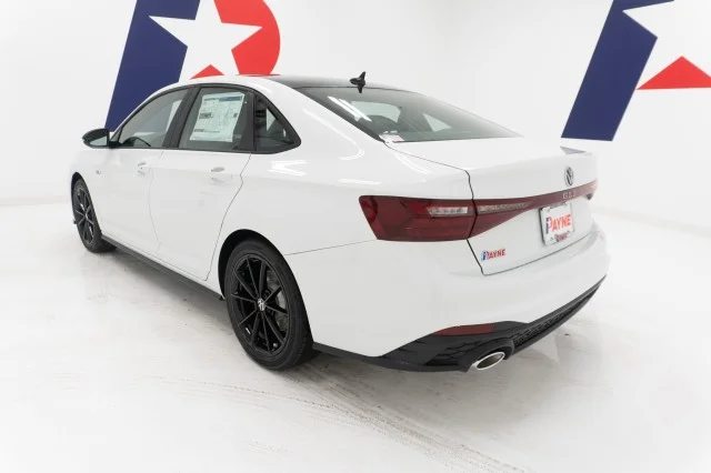 2027 Volkswagen Jetta GLI Autobahn - Photo 9