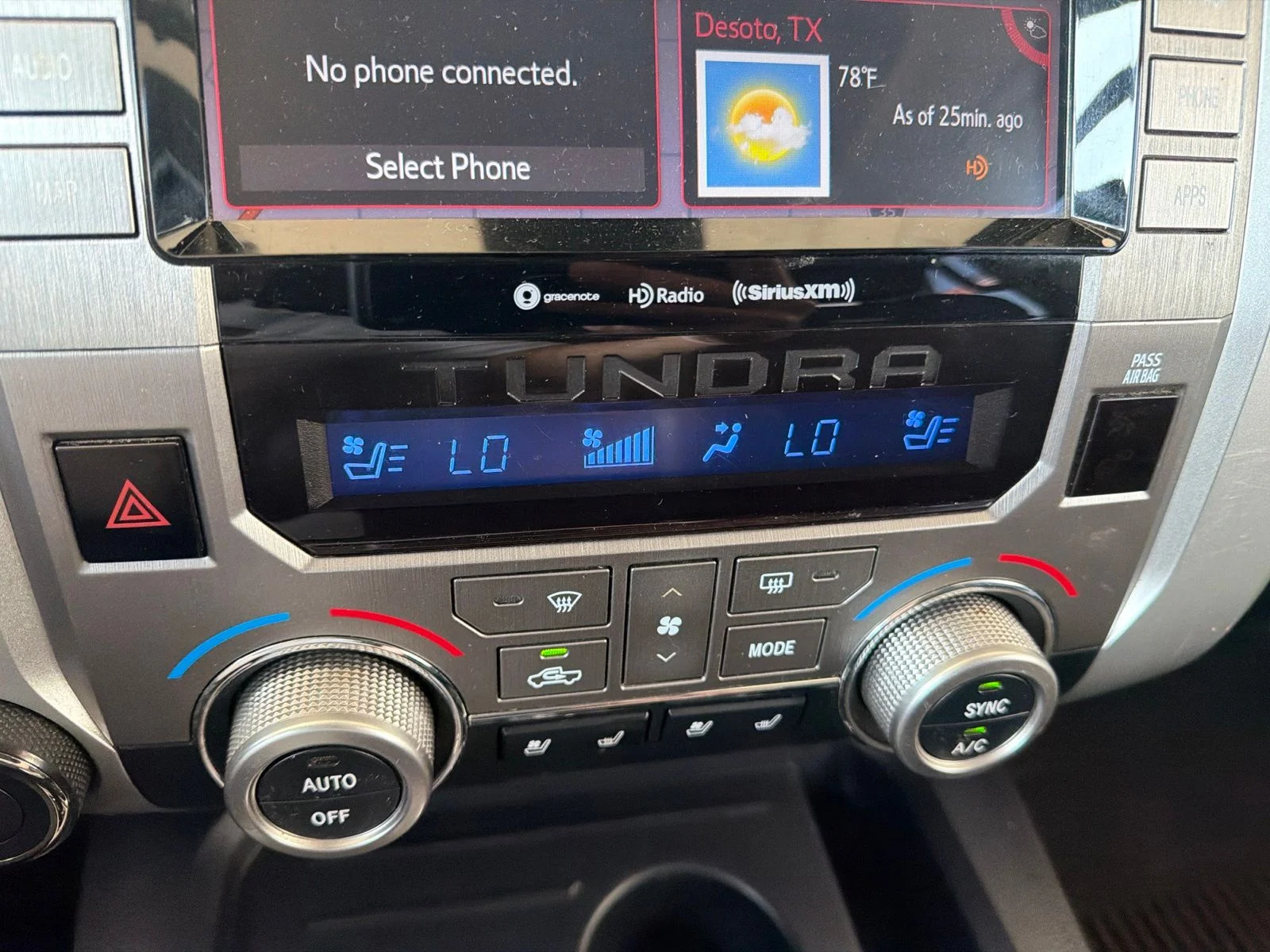 Used 2020 White Toyota Platinum image 11