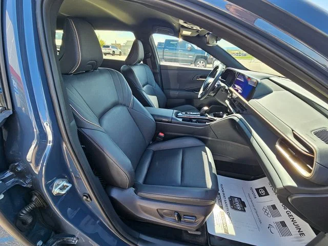 Used 2025 Cloud Toyota XLE image 23