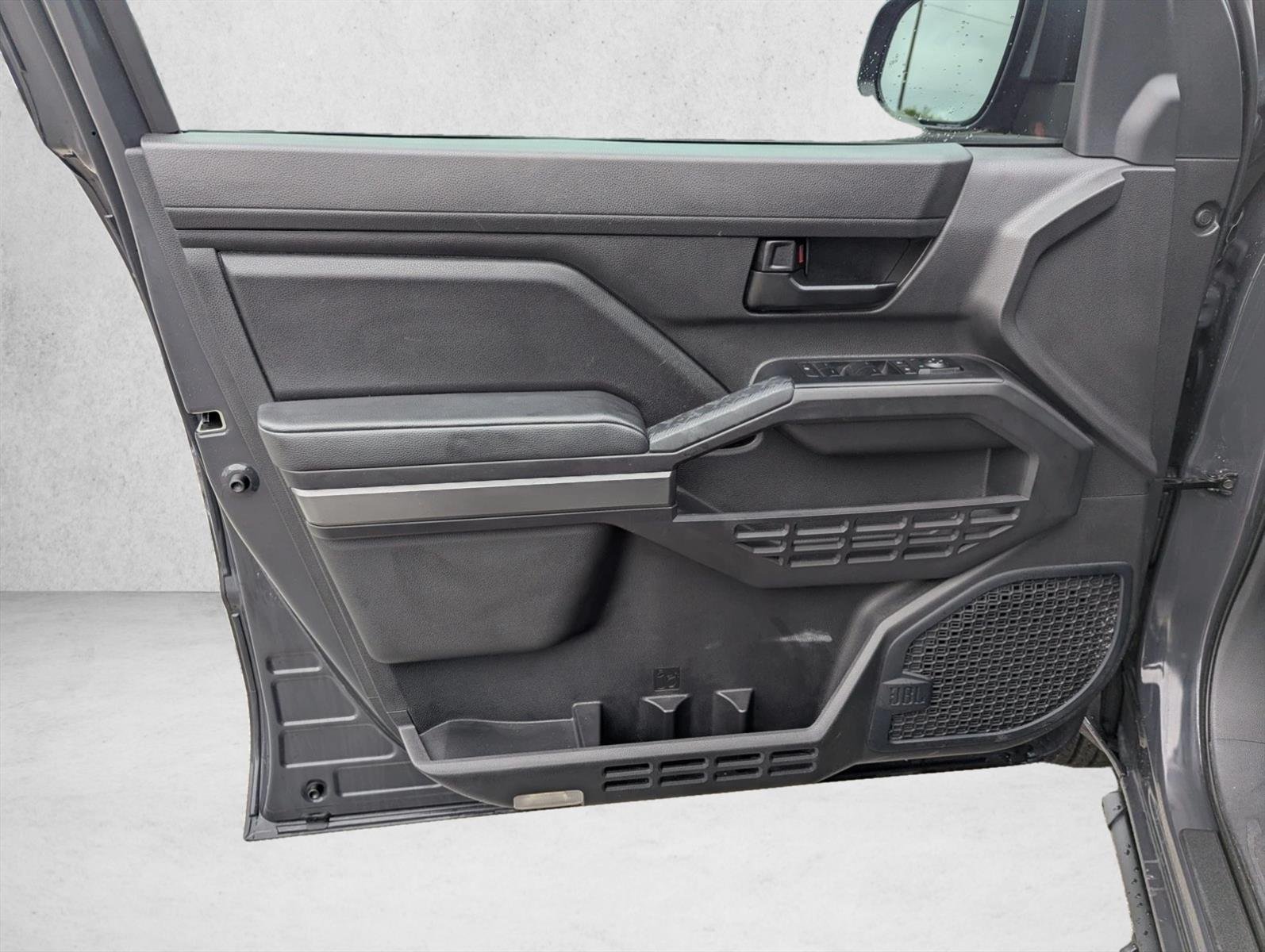 Used 2024 Underground Toyota SR5 image 21