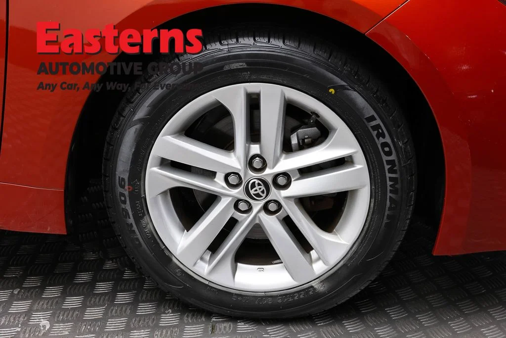 Used 2019 Red Toyota SE image 30