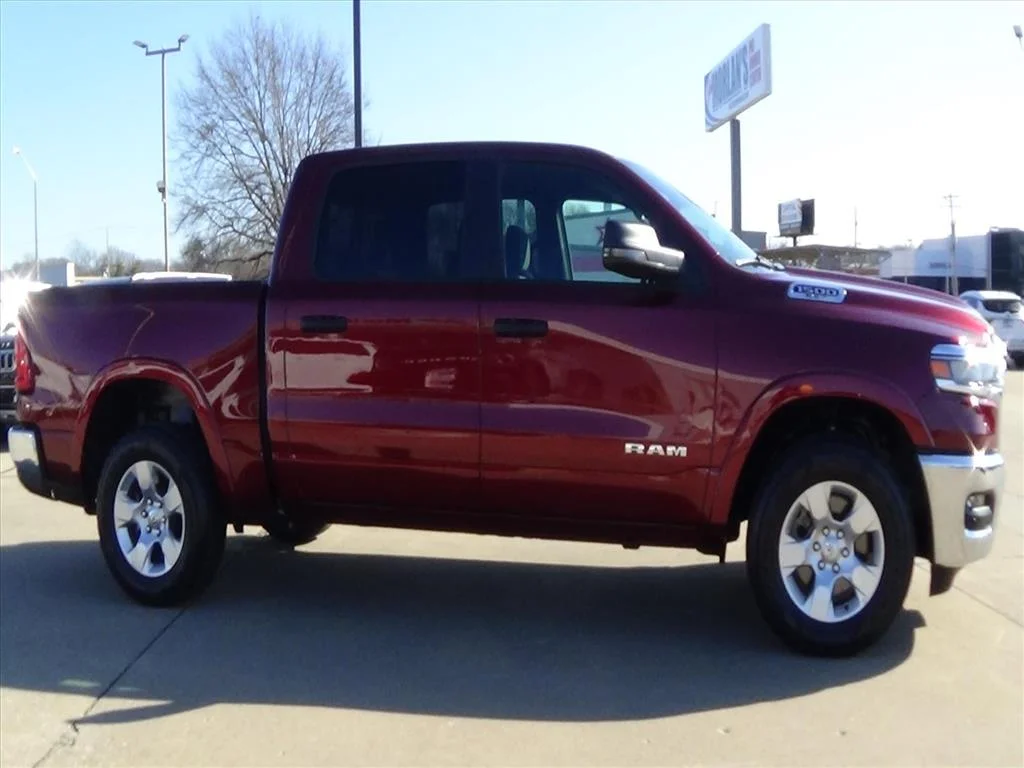 Certified Used 2025 Delmonico Red Pearl Coat (prv) RAM Big Horn image 5