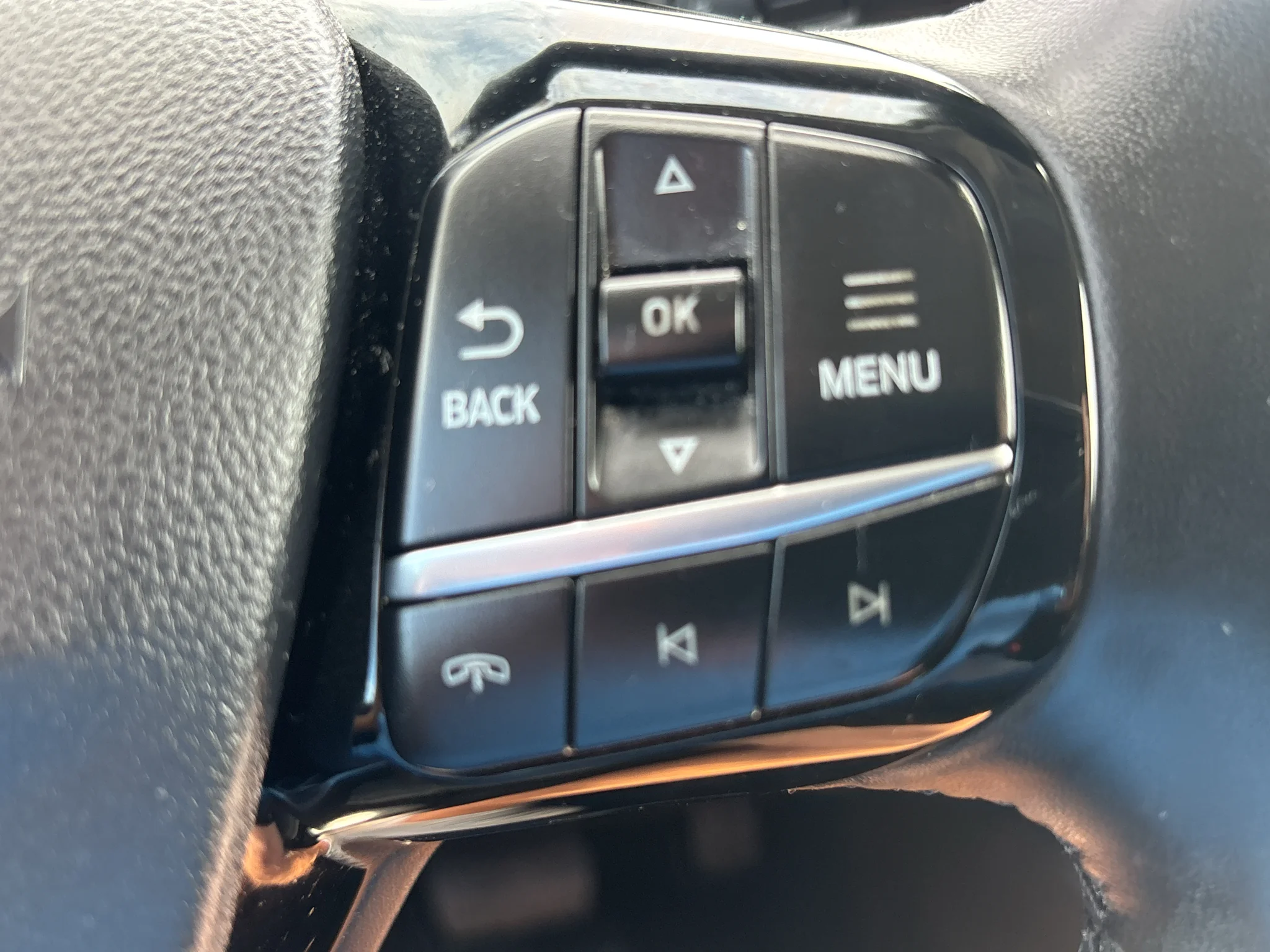 Used 2023 Vapor Blue Metallic Ford Active image 16
