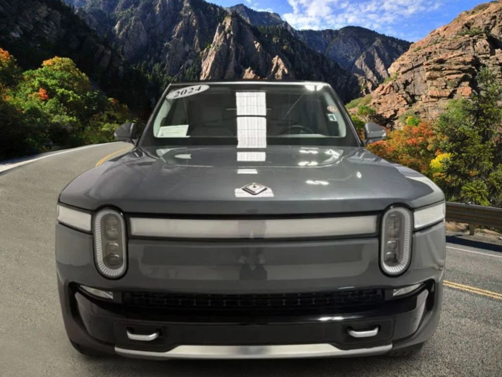 Used 2024 Gray Rivian Launch Edition Quad Motor Large Pack image 3