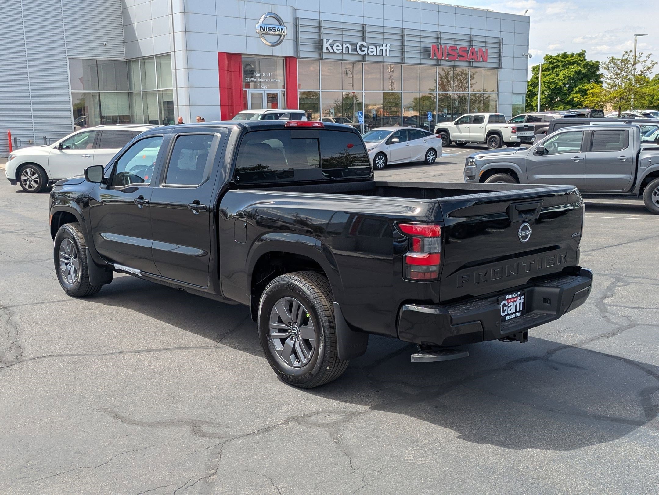 New 2026 Super Black Nissan Crew Cab SV Long Bed image 5