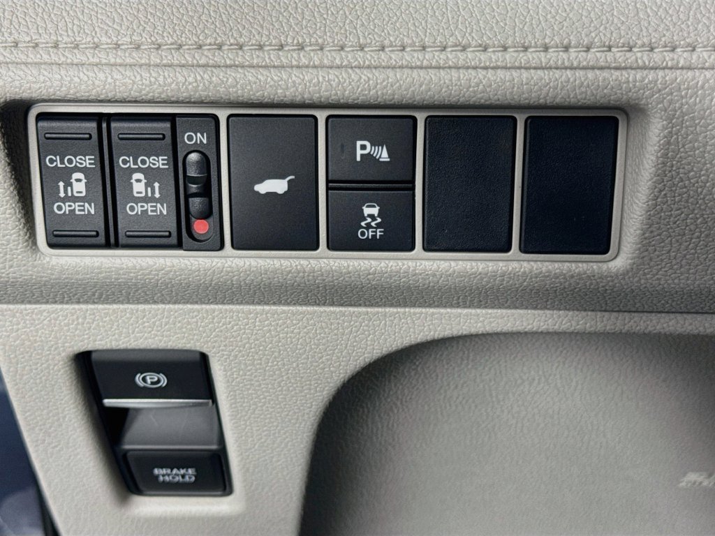 2026 Honda Odyssey Elite - Photo 13