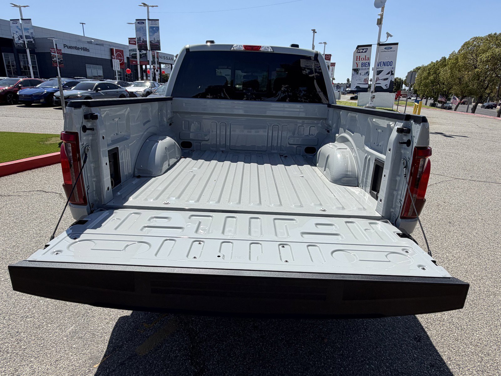 New 2026 Avalanche Ford XLT image 19