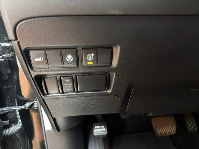 Used 2023 Super Black Nissan SL image 26