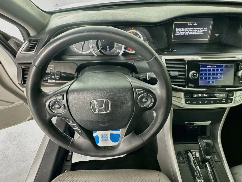 Used 2014 Silver Honda EX-L image 12