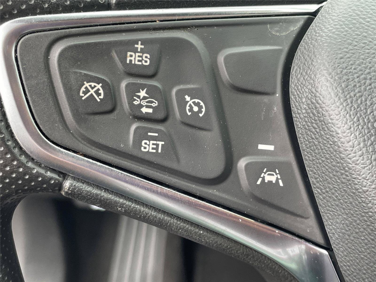 Used 2025 Mosaic Black Metallic Chevrolet LT image 13