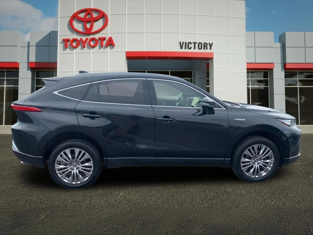Used 2021 Black Toyota XLE image 2