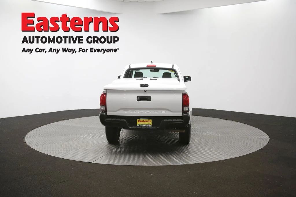Used 2018 White Toyota SR image 35