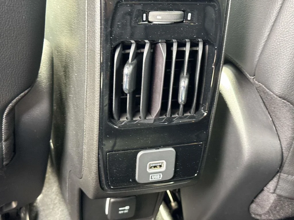 New 2026 Blue Jeep Latitude image 12
