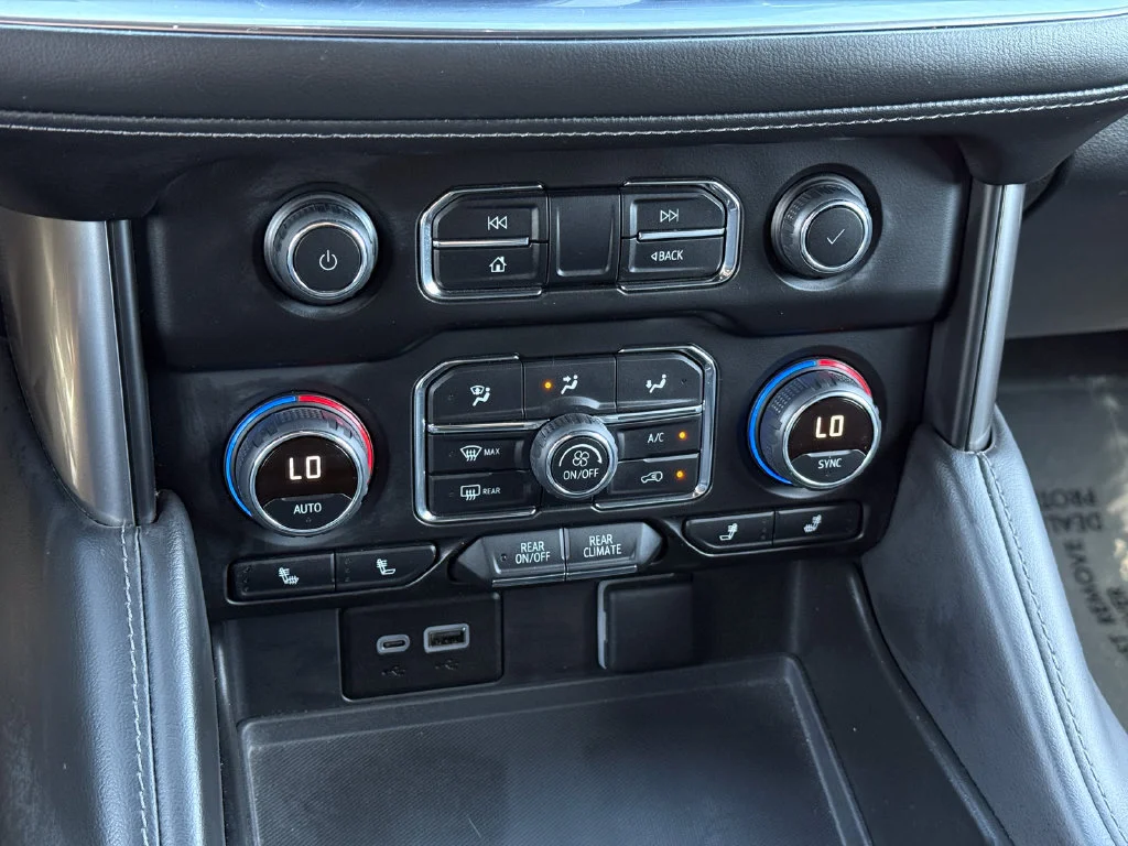 Used 2024 Summit White Chevrolet LT image 28