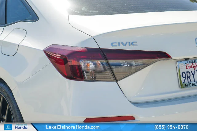 Used 2025 Platinum White Pearl Honda Sport image 12