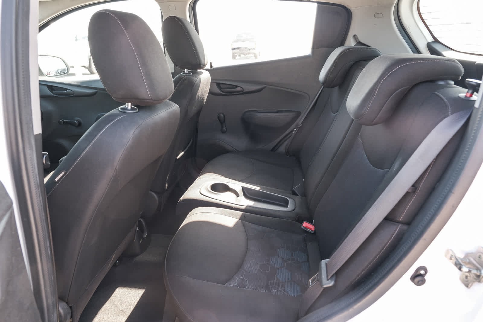 Used 2017 Summit White Chevrolet LS image 17