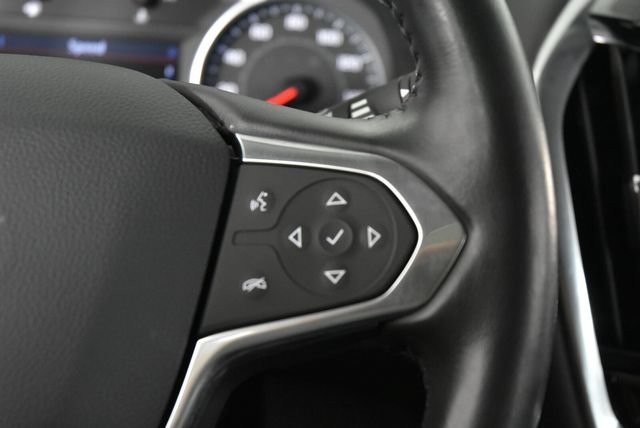 Used 2020 GRAPHITE METALLIC Chevrolet LT Cloth image 35