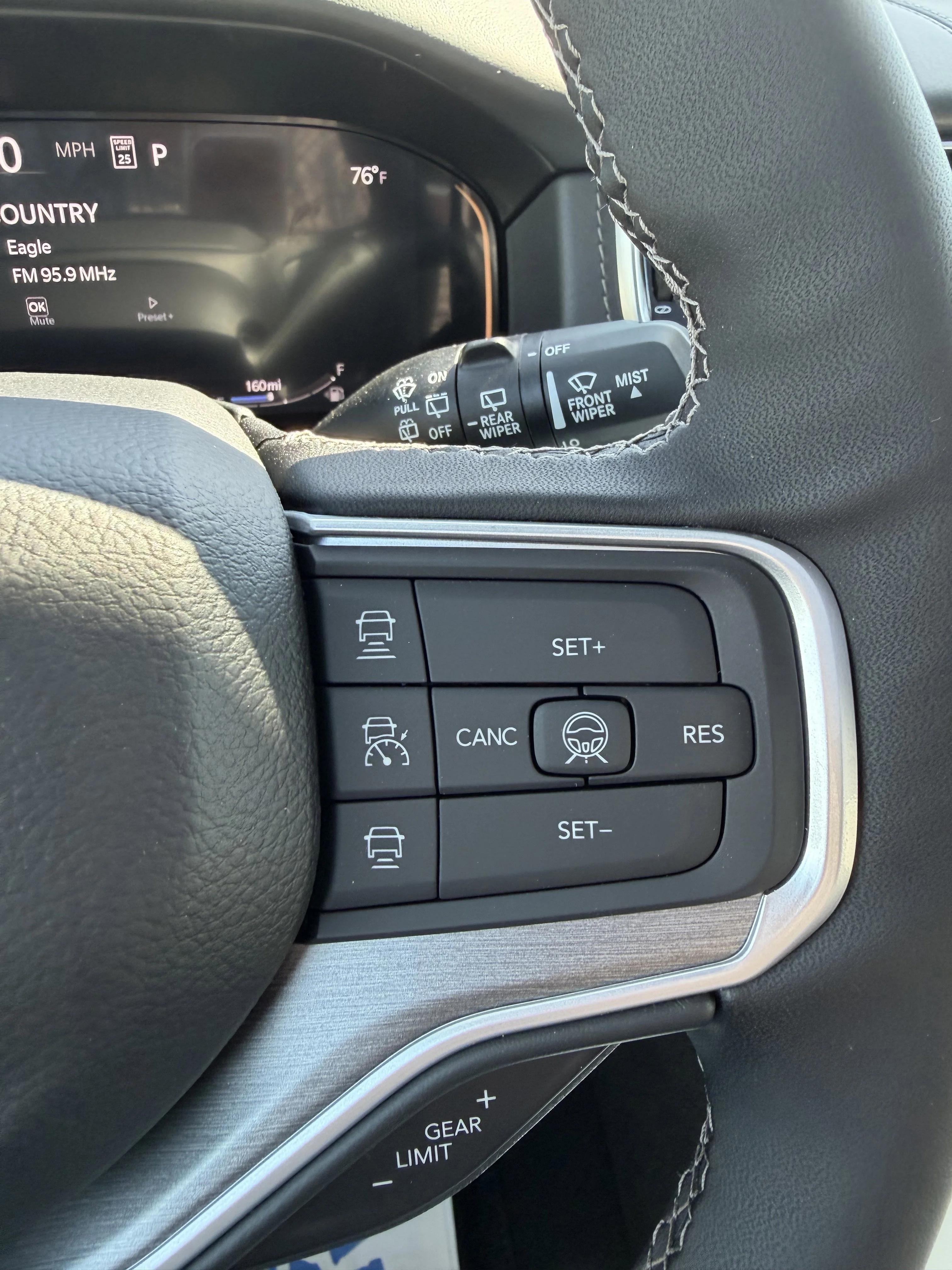 New 2026 High Gloss Black Exterior Paint Jeep Limited Reserve image 23