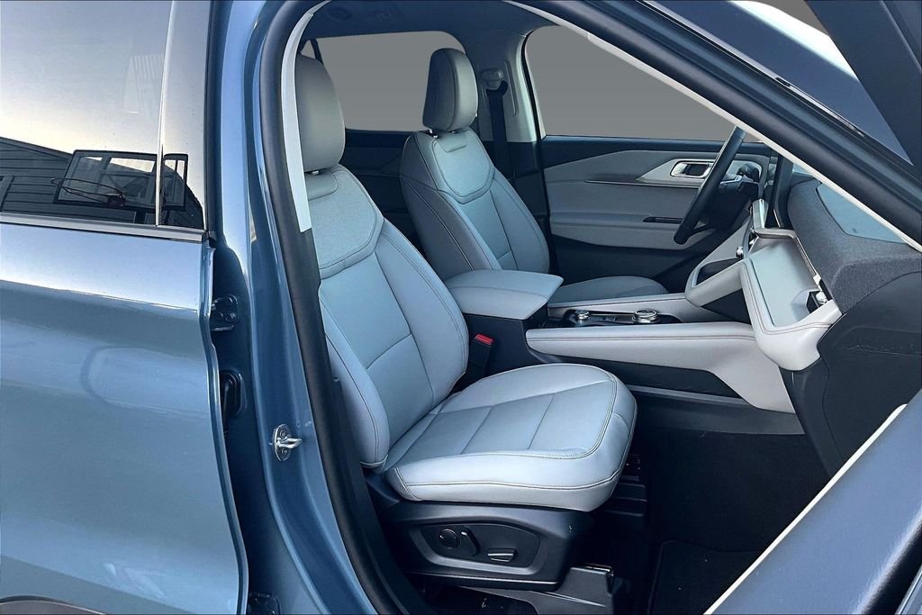 2026 Ford Explorer Active - Photo 30