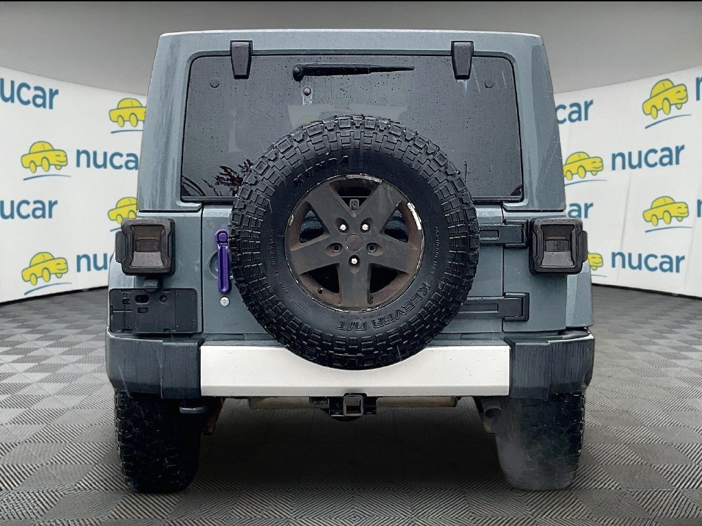 Used 2015 Anvil Clear Coat Jeep Unlimited Sahara image 5