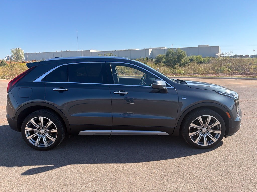 Used 2019 Shadow Metallic Cadillac Premium Luxury image 4