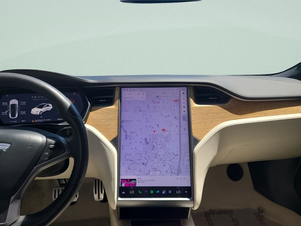 Used 2019  Tesla Performance image 16
