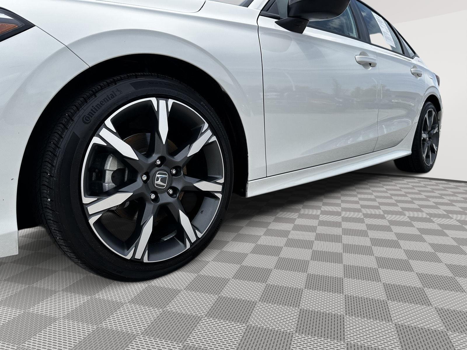 Certified Used 2025 Platinum White Pearl Honda Sport Touring image 6