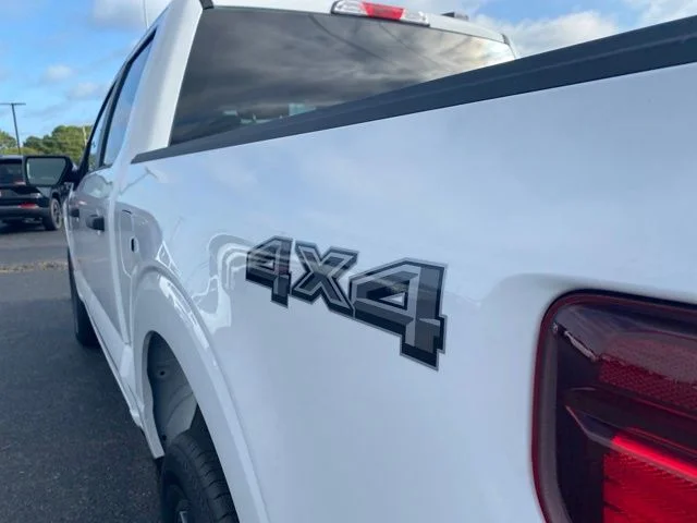 New 2026 Oxford White Ford STX® image 36