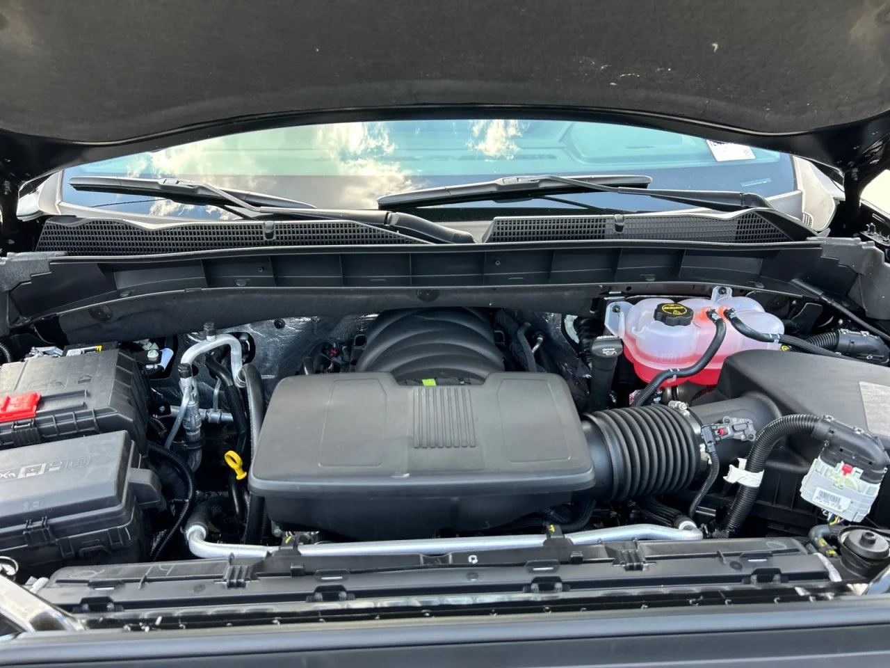 New 2026 Onyx Black GMC SLT image 8