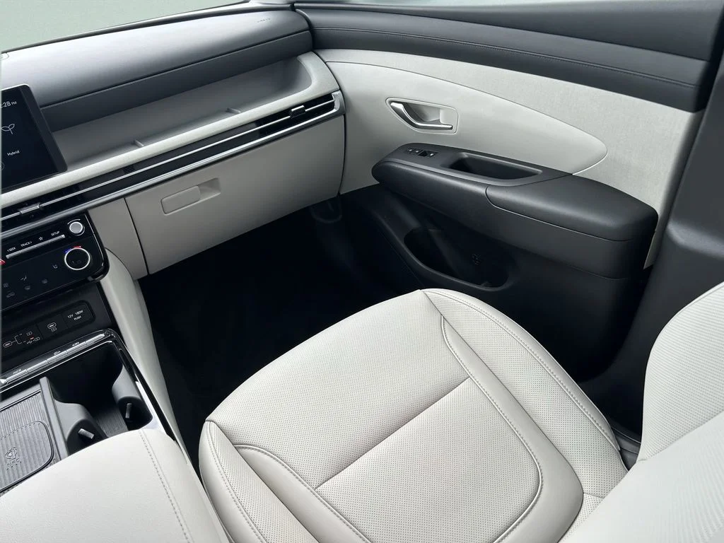 Used 2025 Blue Hyundai SEL Convenience image 21