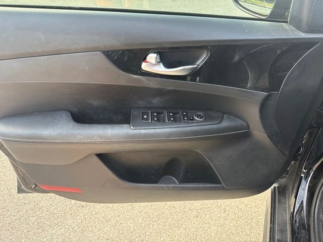 Used 2023 Black Kia GT-Line image 13