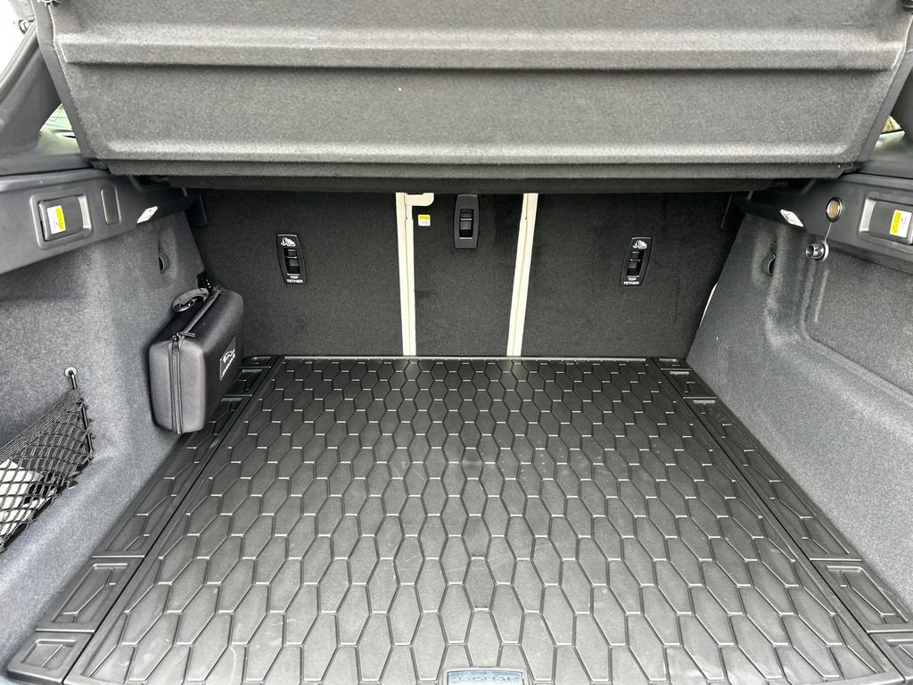 2026 Jaguar F-Pace R-Dynamic S - Photo 26