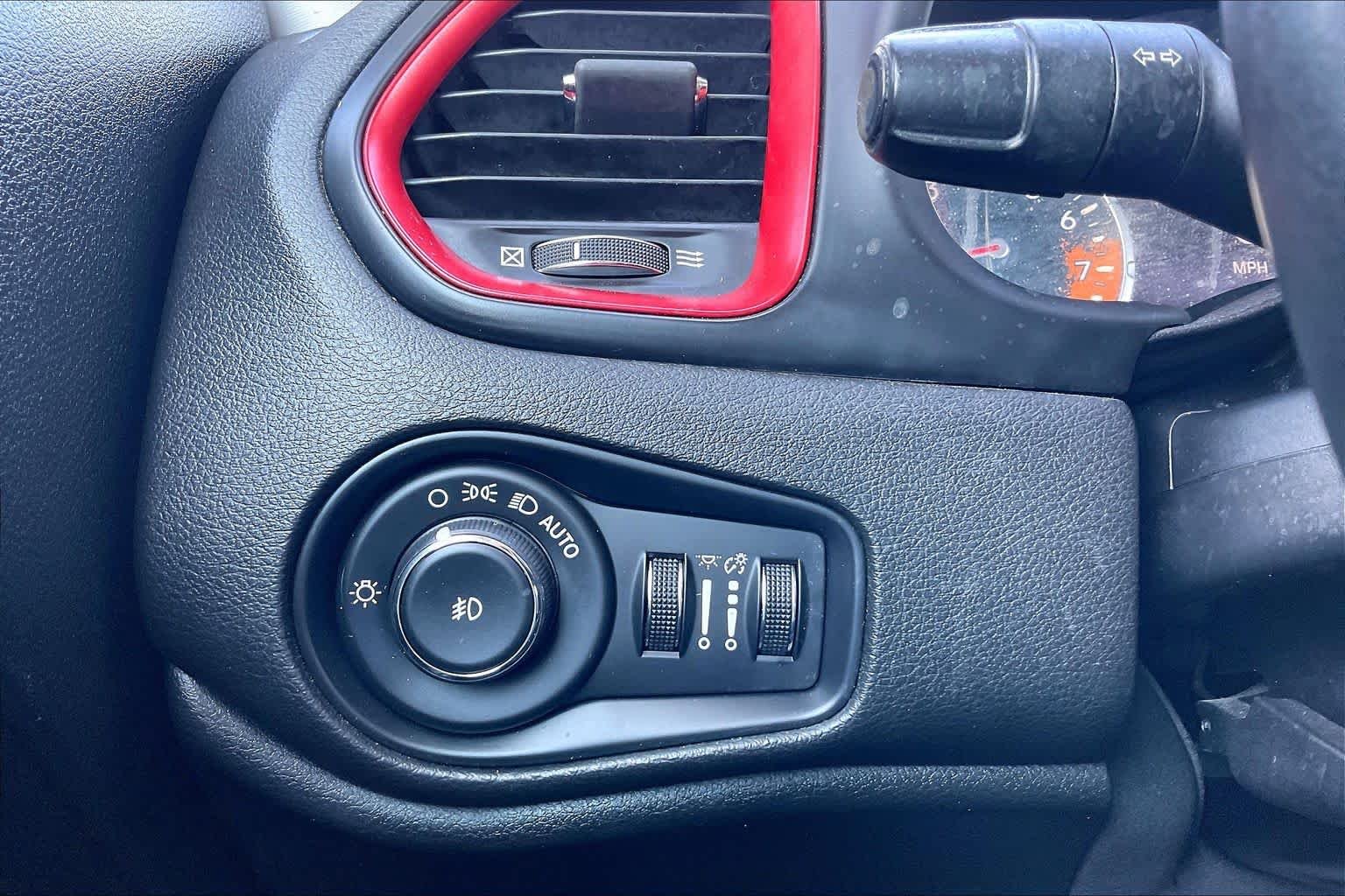 Used 2016 Colorado Red Jeep Trailhawk image 34