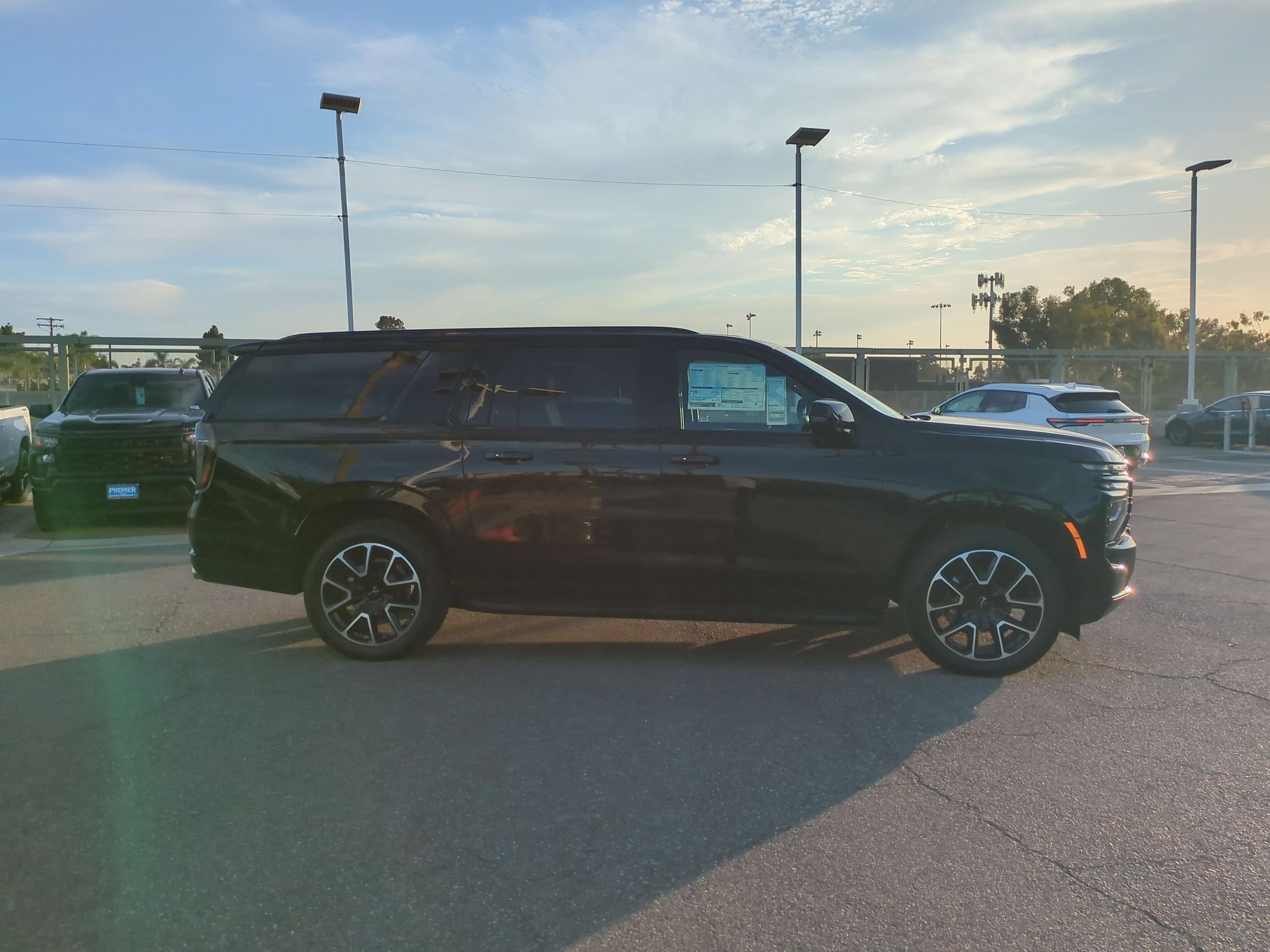 2026 Chevrolet Suburban RST - Photo 6