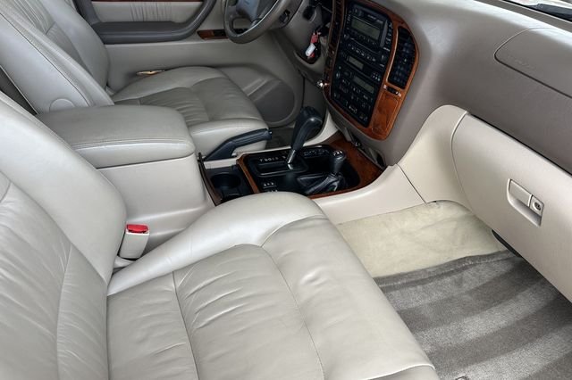 Used 1998  Lexus 470 image 18